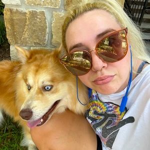 Meet your Posher, Grace